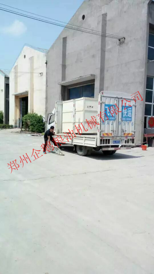 又一臺發(fā)往越南的榨油機(jī)發(fā)貨了！(圖4)