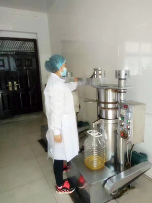 開個(gè)小油坊，榨油機(jī)出現(xiàn)了油混合現(xiàn)象咋解決(圖2)