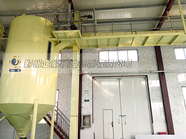 亞麻籽儲(chǔ)料罐